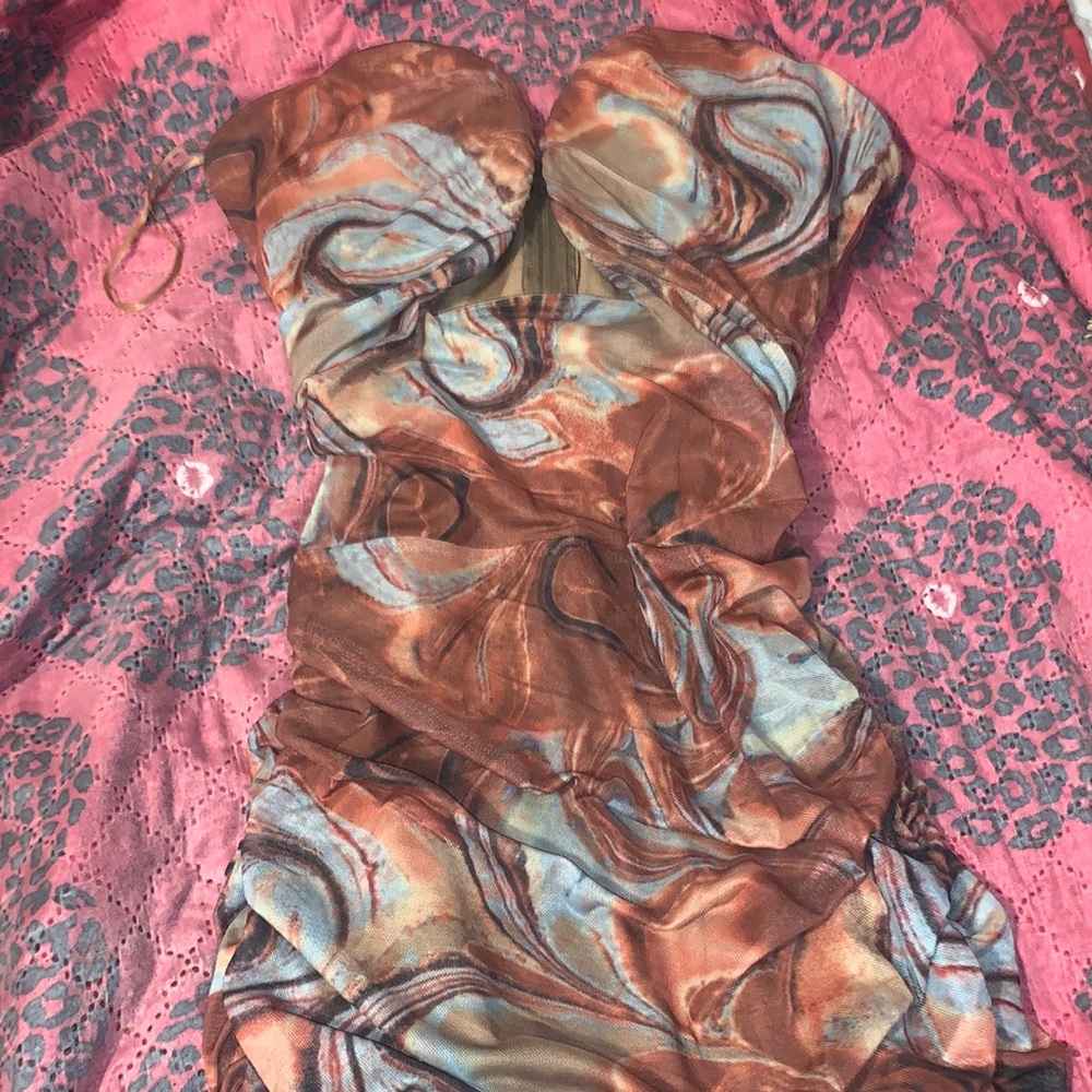 sleeveless summer dress
